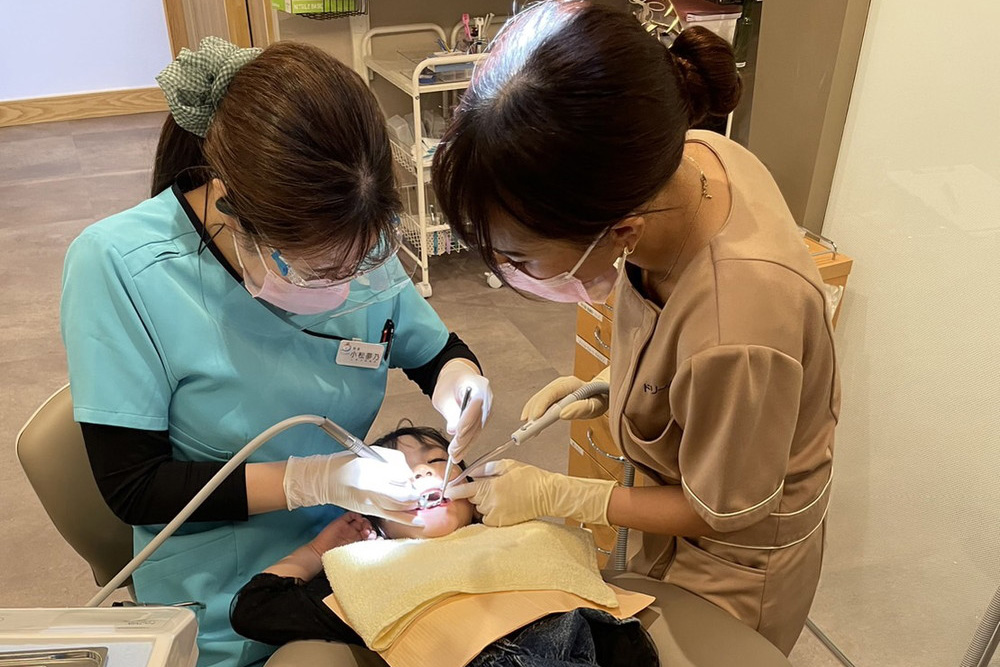 女性歯科医師による小児歯科